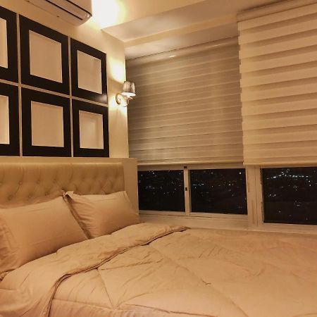 Hotel Ambiance, Spacious 2-Bedroom Condo In Qc Manila Exterior photo