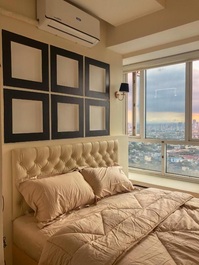 Hotel Ambiance, Spacious 2-Bedroom Condo In Qc Manila Exterior photo